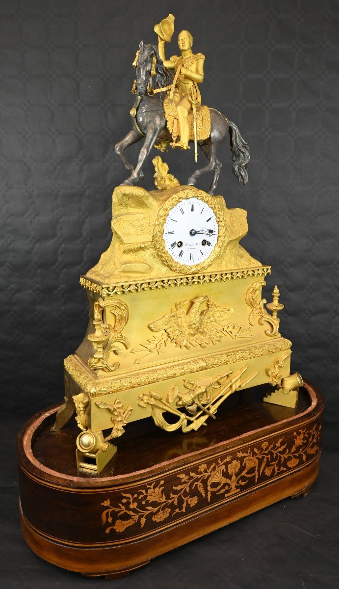 Orologio Da Tavolo Con Napoleone, Base in Legno Intarsiata e Campana Originale - XIX Secolo-photo-1